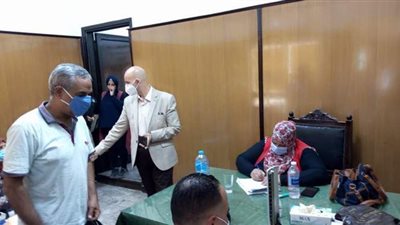 وكيل صحة الشرقية يزور مستشفى منيا القمح المركزي للاطمئنان على المرضى