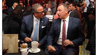 عمرو الجنايني يهنئ الأهلي بالتتويج بدرع الدوري