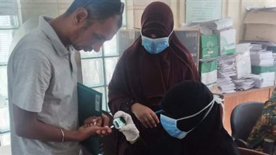 الكشف على 255 موظفا بحى شرق  الإسكندرية بحملة 