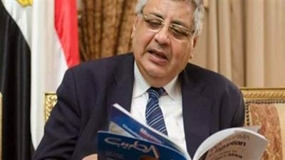 رسائل مطمئنة من مستشار الرئيس للصحة بشأن وفيات وتطعيمات مكافحة كورونا