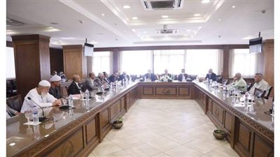 محافظ الجيزة يلتقى بأصحاب مصانع الطوب بالصف وأطفيح