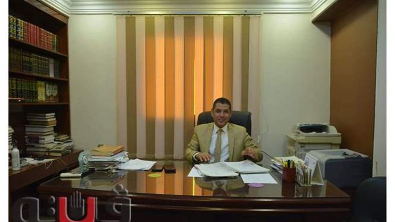 الخبير القانوني عصام