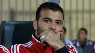 6 مشاهد تبرئ «متعب» من أزمة التمرد في الأهلي.. احترام فرمان «مارتن يول».. الامتثال لتعليمات «عرابي».. الاعتذار لـ«زيزو» في «خناقة التتش»..إنهاء شغب &#