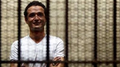 تأجيل دعوى إلغاء قرار حبس أحمد دومة انفراديًا لـ٢٤أبريل