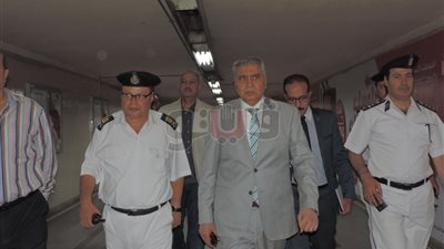 مدير شرطة النقل يشدد على حسن معاملة المواطنين خلال تفقد المترو