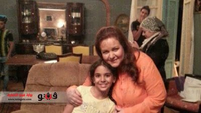 دلال عبد العزيز ونور عثمان في كواليس 