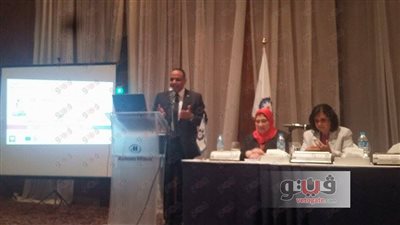 «صقر»: لأول مرة نعقد مؤتمرا دوليا للمرأة في العلوم بمصر