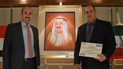 بالصور.. سفارة الكويت تكرم الفنانين المشاركين في معرضها الخيري