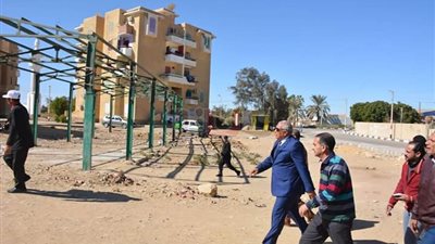 إنشاء دار مناسبات وإعادة تأهيل عنابر الدواجن في الوادي الجديد