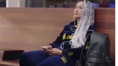 بالفيديو.. شاهد مفاجأة الخطوط الهولندية للمسافرين بالمطار