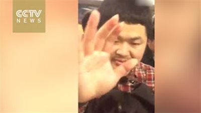 بالفيديو.. رد فعل فتاة ضبطت رجلا يقوم بتصويرها سرا