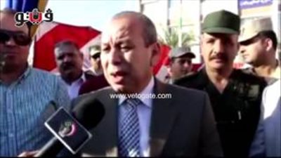 بالفيديو.. محافظ دمياط يتابع توزيع 12 ألف كرتونة غذائية