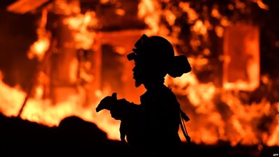 خسائر حرائق كاليفورنيا تتجاوز مليار دولار