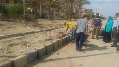 بالصور.. حملات نظافة وتجميل مكثفة تحت شعار «جمصة نحو الأفضل»