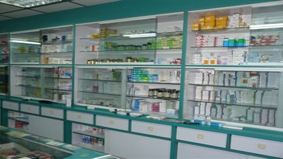 «الحق في الدواء» يحذر من نقص ٥ أدوية لعلاج الأورام.. الصحة تستورد ٧٧ ألف عبوة تتسرب للسوق السوداء.. رفع سعر الدولار أدى لاختفاء حقن الفاكتور لمرضى الهيموفليا.. وحالات وفاة بين الأطفال بالمحا