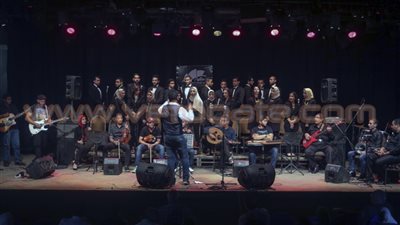 «مزيك» لأول مرة في حفلة غنائية بساقية الصاوي