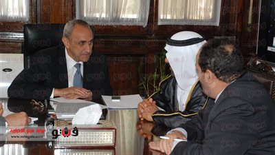 بالصور.. أبو حديد يبحث إقامة مشروع متكامل لإنتاج السكر والزيوت في توشكي