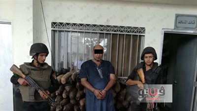 بالفيديو.. ضبط نصف طن بانجو قبل تهريبها في أتوبيس سياحي ببورسعيد