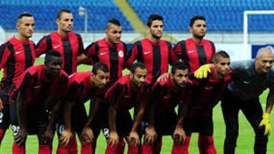 الرجاء يتعادل سلبيا مع الداخلية بالشوط الأول