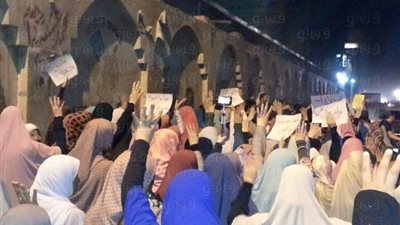 بالصور.. مسيرة ليلية لأنصار الإرهابية بكفر الدوار في البحيرة