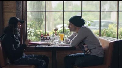 بالفيديو.. يوسف الشريف يساوم شيري عادل على قتل شقيقه في «لعبة إبليس»