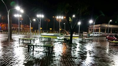 أمطار غزيرة ورياح شديدة تجتاح شوارع دمياط (صور)