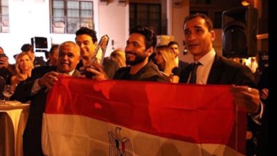 أحمد عصام عن تكريم تامر حسني في هوليوود: «فخور بيك يا أغلى صديق»