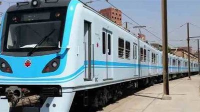 عودة حركة المترو لطبيعتها بالخط الأول بعد توقف نصف ساعة