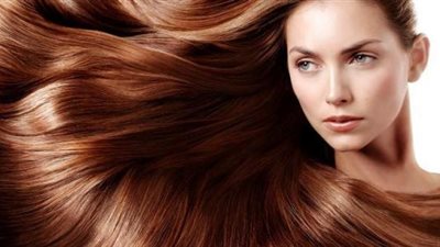 مصفف يقدم قناع الزيوت الثلاثة للتمتع بشعر حريري