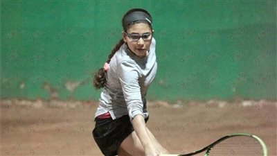 زينة شعبان تقود المنتخب بالبطولة العربية للتنس في تونس