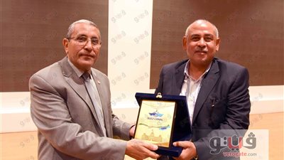 قناة السويس تستقبل وفدًا من جهاز تنظيم مياه الشرب والصرف الصحي