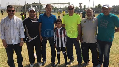 بالصور.. رئيس منطقة القاهرة لكرة القدم يتابع انطلاقة مباريات البراعم