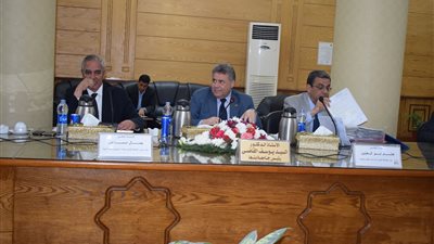 رئيس جامعة بنها يؤكد انتظام الدراسة بأيام الانتخابات الرئاسية