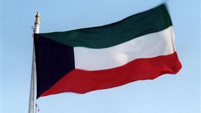 تقرير عمالي يؤكد اتجاه الكويت لإيقاف تصاريح عمل زوجات الوافدين