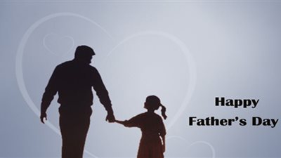 العالم يحتفل بـ«عيد الأب».. الهدايا وبطاقات التحية أبرز وسائل التقدير.. فتاة أمريكية ابتدعت الفكرة عام 1909.. اختلاف حول يوم الاحتفال بين 21 يونيو و19 مارس.. و«جوجل» يشارك بتغيير ص