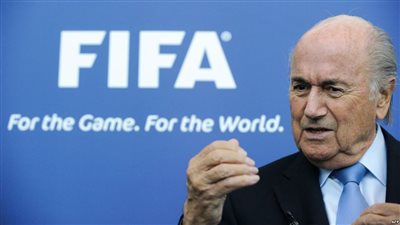 بوتين يدعو بلاتر لحضور المونديال بروسيا