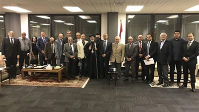 أقباط سيدني يشترون شهادة «بلادي» بالدولار الأسترالي