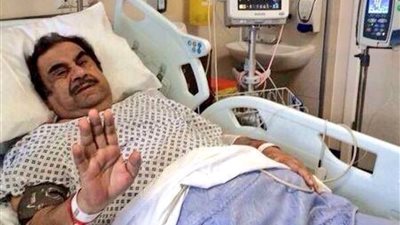 نقل الفنان الكويتي عبد الحسين عبد الرضا للعناية المركزة