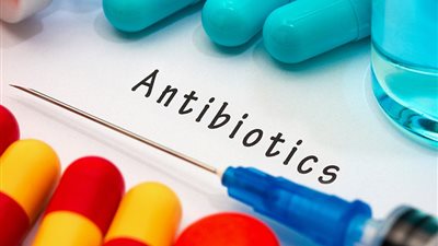 أطعمة تقي من الآثار الجانبية للمضادات الحيوية