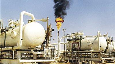 الجزائر تمنح شركتين أمريكيتين إدارة حقول النفط