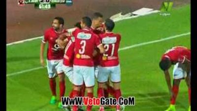 وليد سليمان يعزز تقدم الأهلي على المقاصة بالهدف الثاني