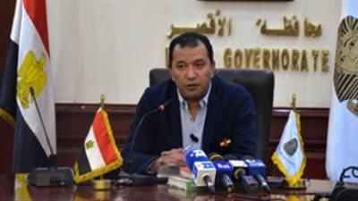 محافظ الأقصر يستعرض مشروعات الخطة الاستثمارية مع وزيرة التخطيط