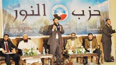 «النور» يخسر في معركة ختان الإناث.. المتحدث باسم الحزب: أحاديث نبوية أثبتت جواز ختان الإناث.. رئيس الهيئة البرلمانية يودع فتاوى أزهرية في المضبطة.. ومجلس النواب ينهي الأزمة بإقراره تغليظ الع