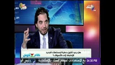 بالفيديو.. برلماني : الحكومة لا ترغب في خفض سعر الدولار