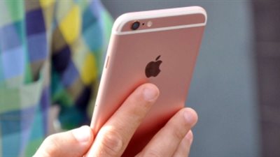 آبل تتيح للمستخدمين الحصول على أداء المعالج حتى مع موت بطارية آيفون