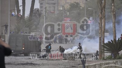 تصاعد حدة الاشتباكات بكورنيش قصر النيل