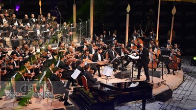 نادر حمدي يشارك أنغام في حفلها بدار الأوبرا