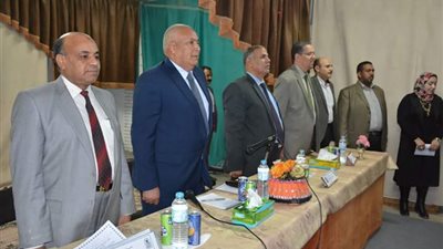 محافظ الوادي: 3 أيام إجازة منحة للطلاب المغتربين للمشاركة في الانتخابات