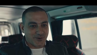 بالفيديو.. دياب يسخر من أغانيه في مشهد كوميدي بـ«كلبش»