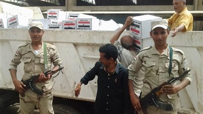 توزيع الدفعة الأولى من كراتين القوات المسلحة الرمضانية بالأقصر